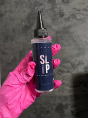 MELT LACE SPRAY X SLIP OFF